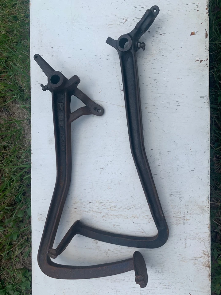 1929 Buick Standard clutch and brake pedals - Image 1 of 1