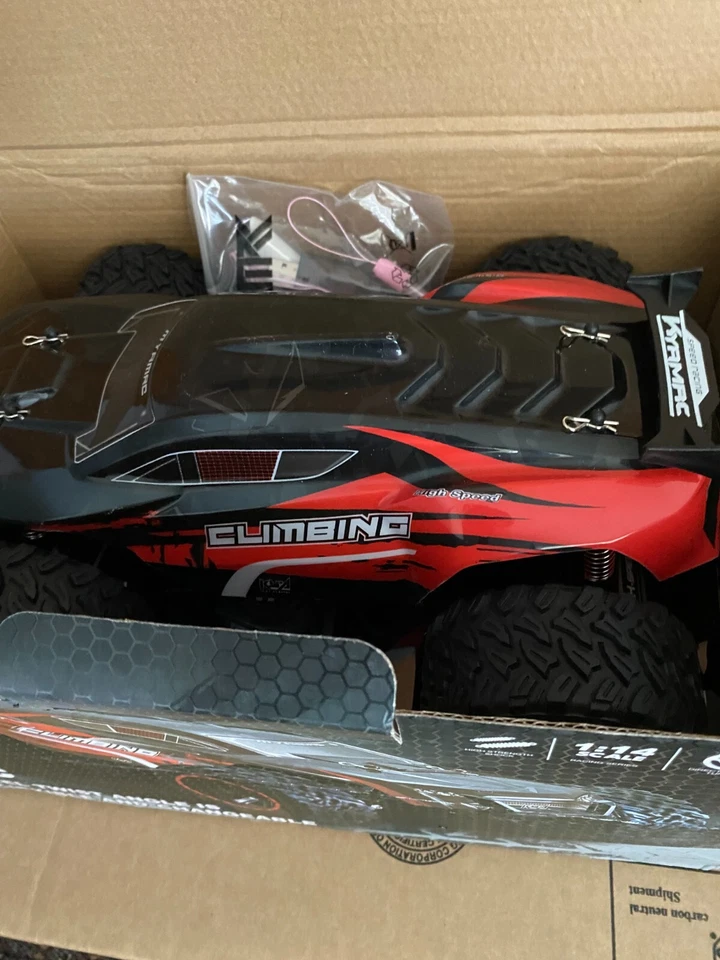 Ninja Dragon Fighter 40mph High Speed RC Racing Car 12.9" x 8.1" x 5.5". 2.4GHz. - Image 1 of 4