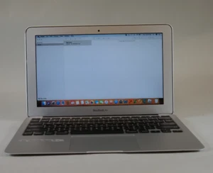 Apple MacBook Air 11"Inch Mid 2011 i5 1.6GHz 2GB RAM 60GB HDD macOS Sierra 10.12 - Picture 1 of 7