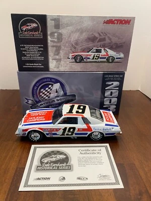 DALE WONHARDT #19 BELDEN ASPHALT 1977 MALIBU 1/24 ACCIÓN DIECAST BANK~ Foto 1 de 4