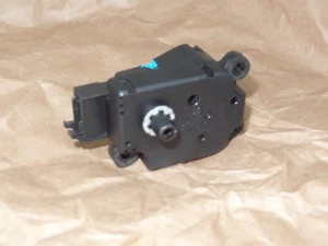 Mercedes Benz Air Motor Actuator A/C c230 230 w203 coupe 240 c320 320 2038201642 - Picture 1 of 7