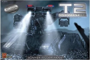 Pegasus Hobbies- T2 Judgment Day Chrome Plated Terminator 2 Hunter Killer Tank