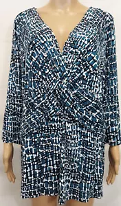 Blusa AVENUE Talla 18/20 Azul, Blanco, Negro Geo Estampado 5% Spandex 95% Viscosa Top - Imagen 1 de 15