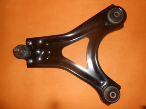 FORD MONDEO Mk1, Mk2 (1993-2000) RIGHT WISHBONE SUSPENSION ARM - Picture 1 of 4