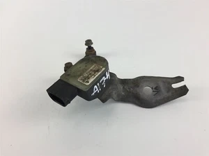 Sensor de nivel de faros A174 VW TOURAN 2010 7L0616213B - Imagen 1 de 4