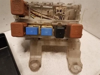 Fuse Box Engine Fits 00-06 SENTRA 328884 - Image 1 of 4