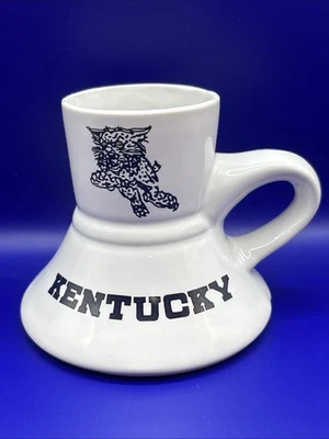Caneca de viagem vintage retrô 10 onças Kentucky Wildcats cerâmica branca com fundo de espuma - Imagem 1 de 4