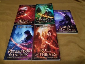 LOT of 5 Legends of Dimmingwood Series: Volumes 1-4, 6  by Greenwood, C. - Foto 1 di 7