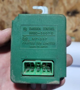TOYOTA PICKUP TRUCK HILUX EMISSION CONTROL RELAY 89550-35070 ECU ECM USED OEM - Picture 1 of 2