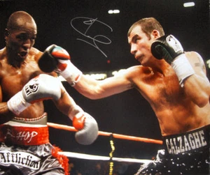 FOTOGRAFÍA EN CAJA FIRMADA POR JOE CALZAGHE 16"x20" v BERNARD HOPKINS VER PRUEBA + CERTIFICADO DE AUTENTICIDAD - Imagen 1 de 2