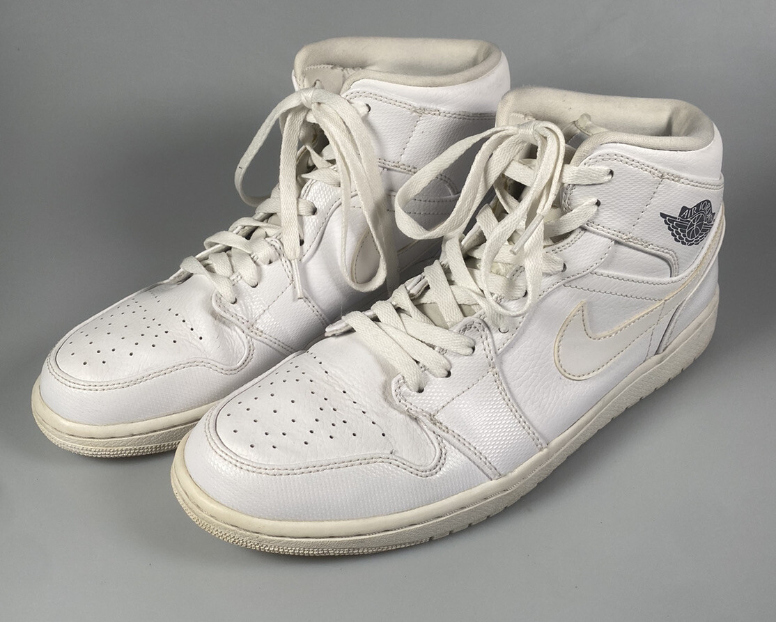 Preços baixos em Jordan 1 Mid White Cool Grey | eBay Preços baixos em Jordan 1 Mid White Cool Grey | eBay
