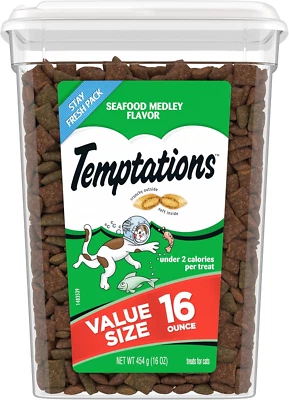 Classic Crunchy and Soft Cat Treats Seafood Medley Flavor, 16 Oz. Tub - Image 1 of 4