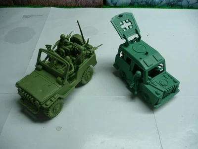 ATLANTIC 1:32 WW2 jeep  ambulance LOT DEAL  - RARE  . !!! - Image 1 of 4