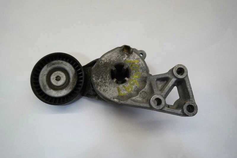 AUDI TT 2000-2006 POLEA LOCA 1,8 L 89 K MILLAS TURBO VIN C  Foto 1 de 4