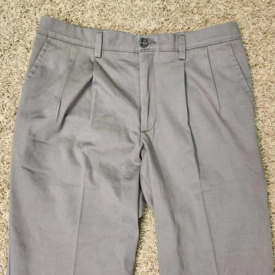Pantalones grises Dockers para hombre 34X32 plisados rendimiento elásticos ajuste clásico NUEVO Foto 1 de 4