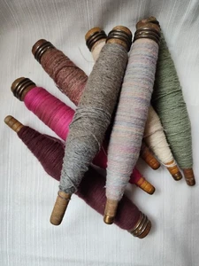 Vintage Random Lot Of 5 Industrial Wooden Spools Bobbins Spindles Thread Or Yarn - Picture 1 of 11