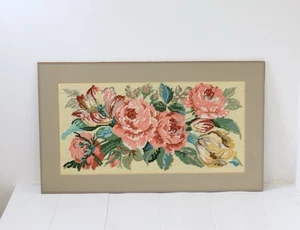 Arazzo vintage completo punto ago rose Twilley giallo pesca 19” x 9,5” - Foto 1 di 8