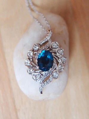 Colar de prata esterlina natural com pena de pavão e fluorita azul-petróleo e zircão natural - Imagem 1 de 4