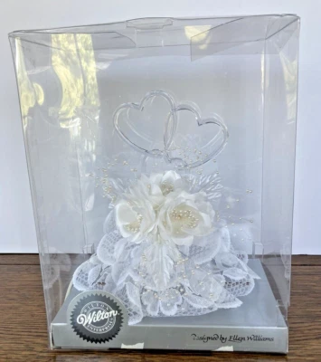 DE COLECCIÓN WILTON Simple Joys Blanco Boda Pastel Topper Floral y Corazones con Perlas COMO NUEVO Foto 1 de 4