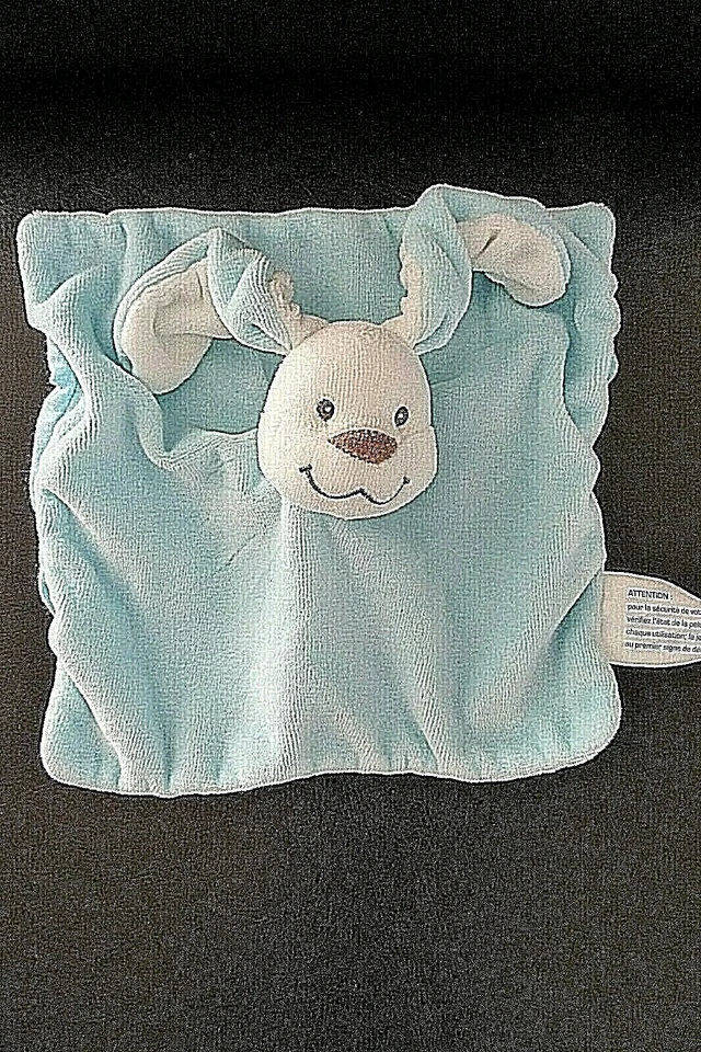 D12.*DOUDOU PLAT KIMBALOO LA HALLE LAPIN BLEU BLANC ETAT NEUF* - Photo 1/1