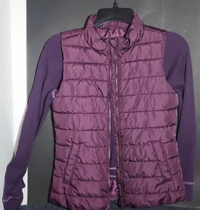 Gap Kids Puffer Vest Plum Purple Full Zip Sleeveless Size L with XL Shirt  - Picture 1 of 6