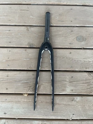 Horquilla de freno de llanta para bicicleta Cervelo R5 (CERV-FK55-RD) Foto 1 de 4