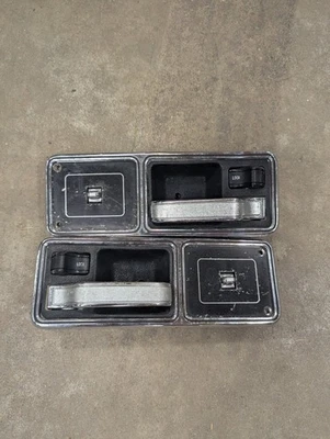 Manijas de puerta traseras eléctricas Jeep Cherokee Xj 1987-1990 Foto 1 de 2