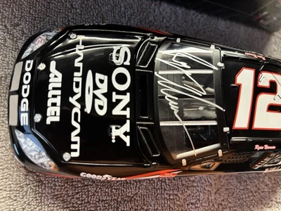 ¡FIRMADO! NASCAR Team Caliber Preferred 2003 1:24 Ryan Newman #12 Sony Alltel Foto 1 de 4