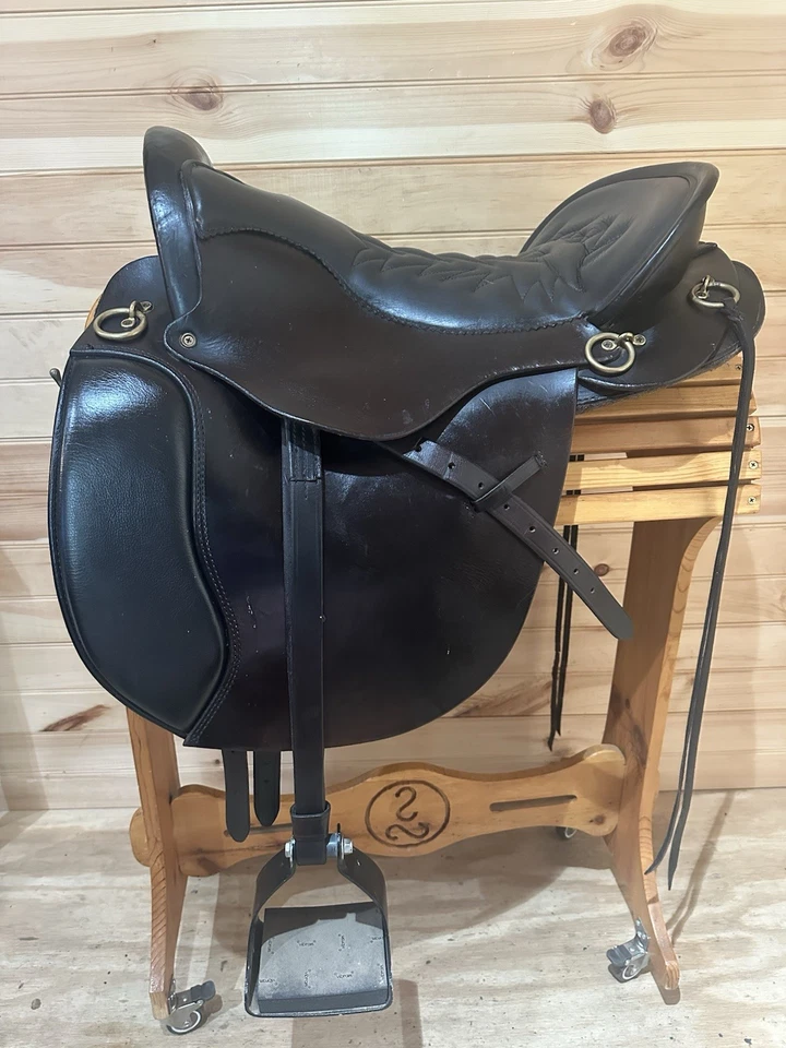 "Silla de montar Tucker Equitation Endurance Trail de 17,5"" modelo 149 (árbol XW)" Foto 1 de 4