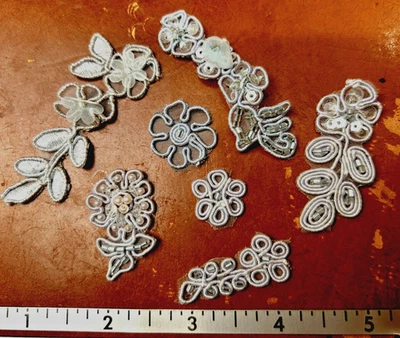 Apliques flores soutache perlas cuentas de vidrio cosidas a mano 12 piezas estilos surtidos Foto 1 de 4
