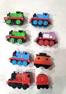Lote de 6 motores conector magnético fundido a presión Thomas The Train & Friends - Imagen 1 de 5