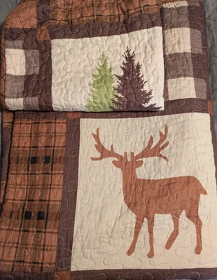 Edredón y almohada doble ligero de bosque marrón Foto 1 de 2