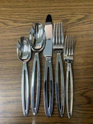 Retroneu Korea Steel Band 5pc place setting BRAND NEW - Image 1 of 2