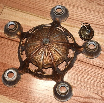 Латунная люстра викторианской эпохи 1920-х годов с креплением заподлицо потолочный светильник ар-деко  - Изображение 1 из 4