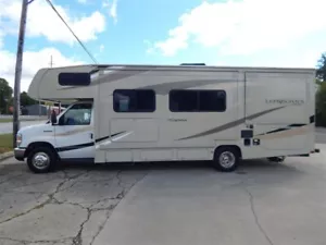 2019 Coachmen Leprechaun 280BH Tan  6.8 Liter V10 Automatic 37715 Miles - Picture 1 of 40
