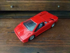 Maisto 1990 Lamborghini Diablo 1:24 in rot Druckguss Nr. 01631 gebraucht keine Spiegel - Bild 1 von 18