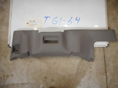 Chevrolet Suburban C1500 1999 lado inferior del conductor moldura delantera inferior 15739993 Foto 1 de 4