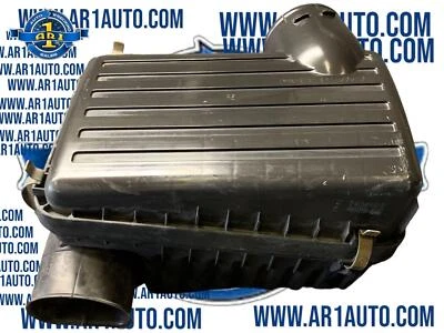 Caja de filtro de filtro de aire Isuzu Rodeo 3,2 L 1998 1999 2000 2001 vin con octavo dígito Foto 1 de 4