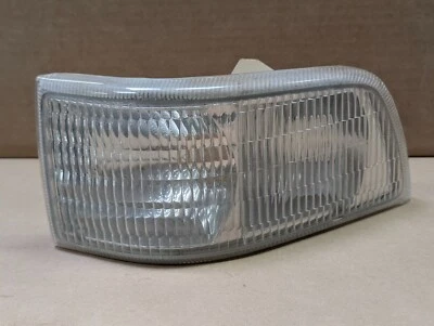 1992-1996 Buick Roadmaster 1 Bulb Style LH Driver Turn Signal Corner Marker - Imagem 1 de 4
