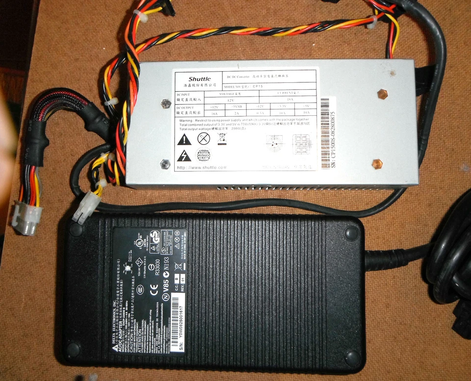 ALIMENTATORE ESTERNO COMPLETO DI ALIM.INTERNO SENZA VENTOLA PER SHUTTLE PC - Immagine 1 di 3