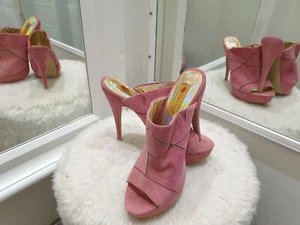 Two Lips Shoes - Bild 1 von 1