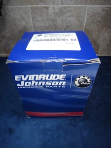 GENUINE OEM Johnson Evinrude Water Pump Kit Assembly 5007972 - Foto 1 di 2