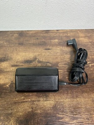 Singer Control Foot Pedal Speed Control CR-307 3-Prong #988274-090 - Image 1 of 4