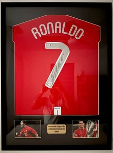 CRISTIANO RONALDO HAND SIGNED JERSEY • MANCHESTER UNITED • FRAMED • BECKETT COA - Picture 1 of 11