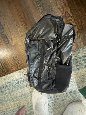 Patagonia Black Hole Pack Travel Backpack Black ONE SIZE Outdoor USED - Image 1 of 4