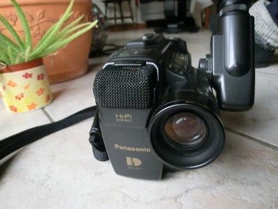 Panasonic NV-S7EG, S-VHS-C Movie Camera - Bild 1 von 4