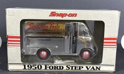 Snap on Tools 1950s ford Van Display coach 1:24 Scale 2006 - Image 1 of 3