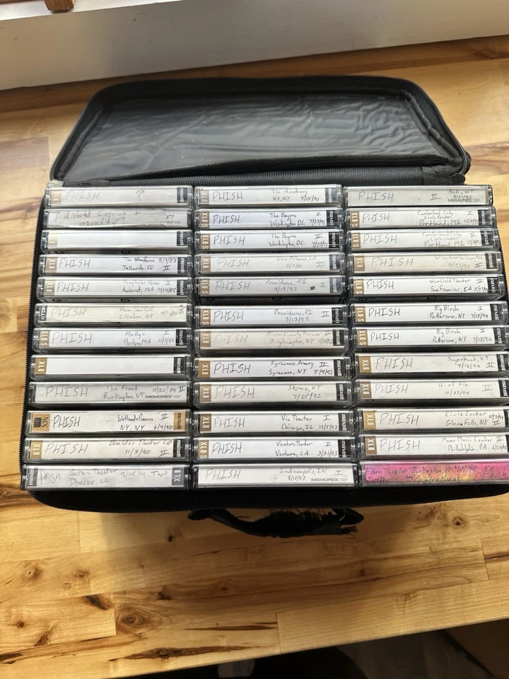 Phish Cassette Tape Lot. 66 Tapes 90's Thomas Mack, Denver, Chicago, Telluride Foto 1 de 4
