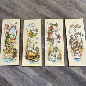 Vtg Coby Frogs Showering Bathing Bathroom Wall Art Anthropomorphic MCM Kitschy - Picture 1 of 16
