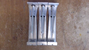Gutter Hanger w/Screw 5 in. and 6 in. 20 brackets - Picture 1 of 3